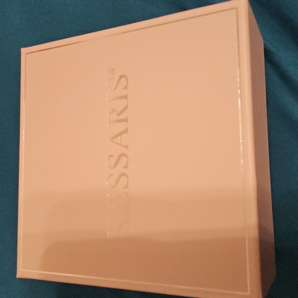 Kessaris 2-piece Watch and Faux Pearl Bracelet Set - Picture 5 of 5